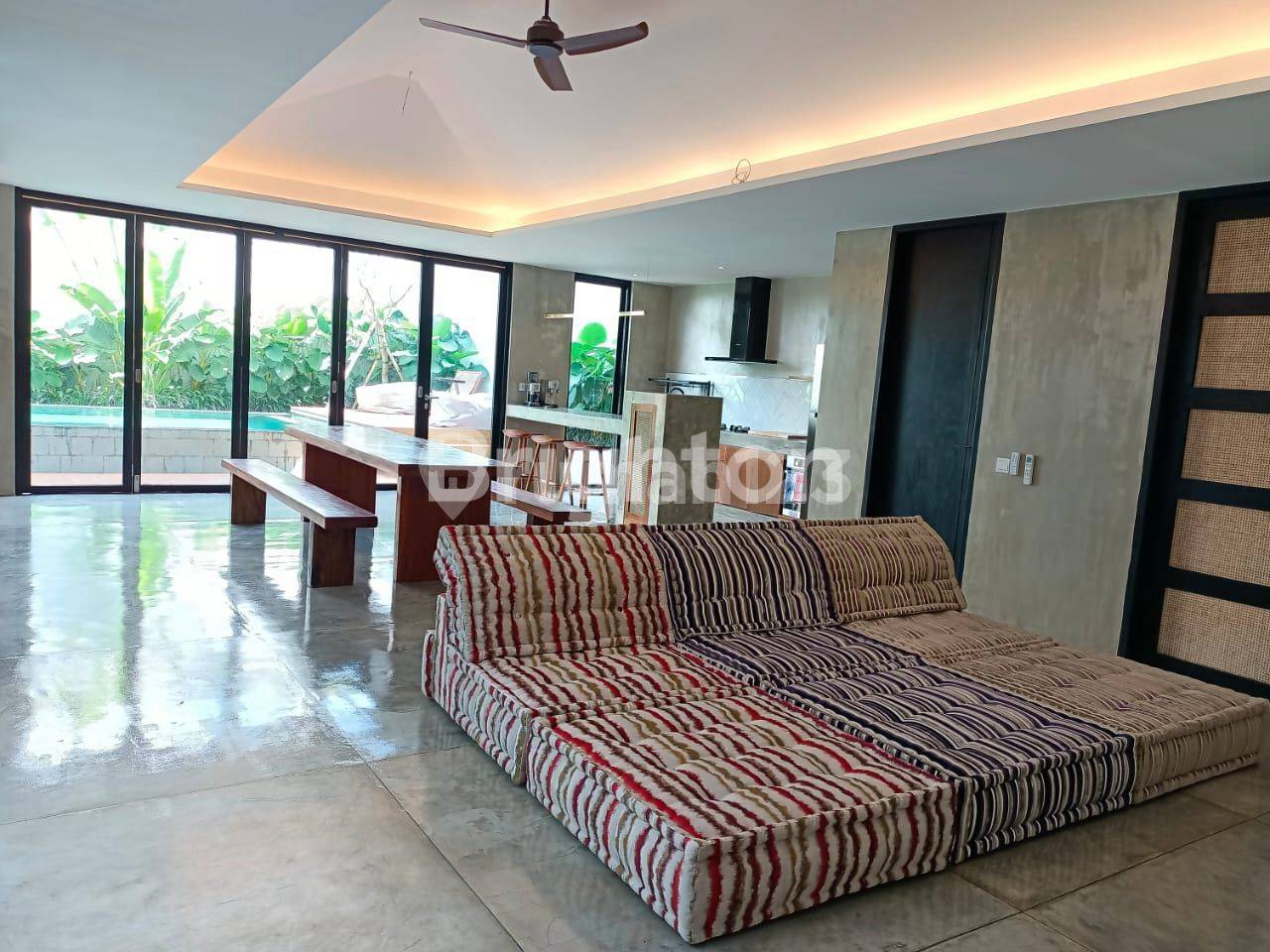 Mengwi Villa For Sale in Bali : Villa Secure & Comfortable