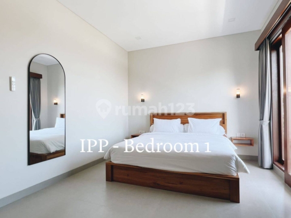 Charming 2-Bedroom Villa for Yearly Lease Near Berawa Beach in Canggu