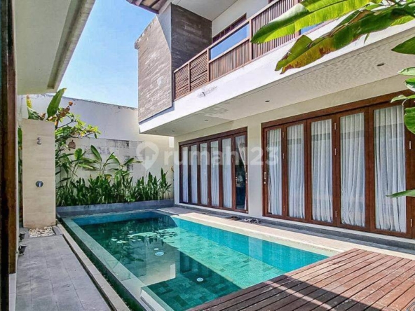 Charming 2-Bedroom Villa in Canggu with Pool and Spacious Yard for Sale or Rent