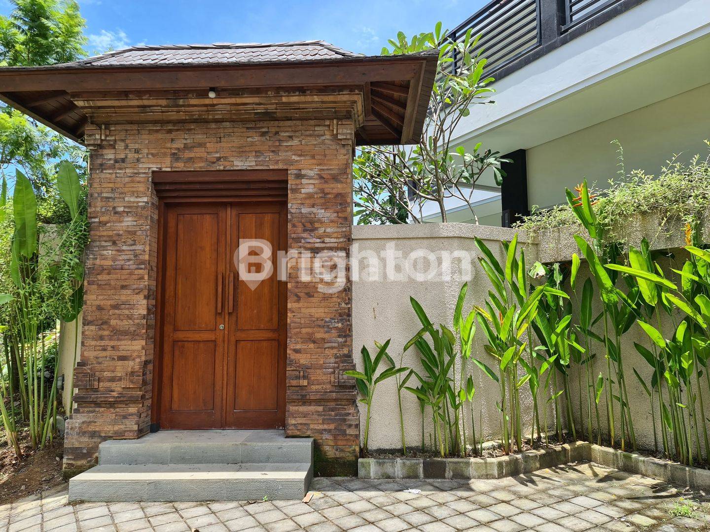 Denpasar Utara Accommodation For Sale in Bali : Accommodation Secure & Comfortable