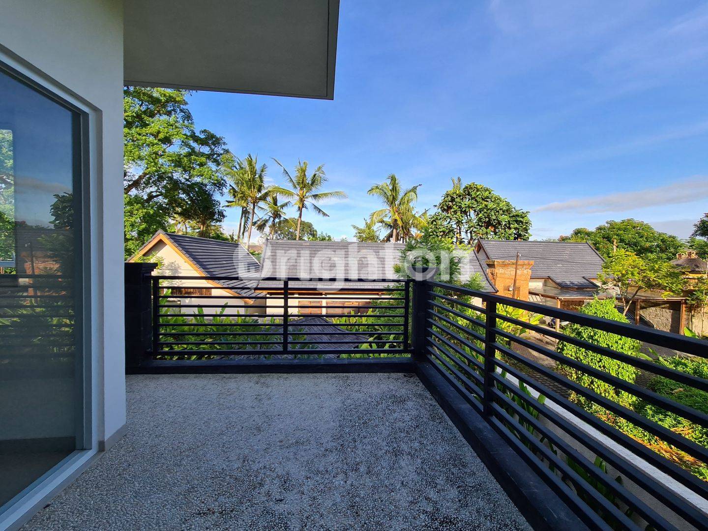 Kedonganan Luxury Villa For Rent in Bali : Luxury Villa Secure & Comfortable