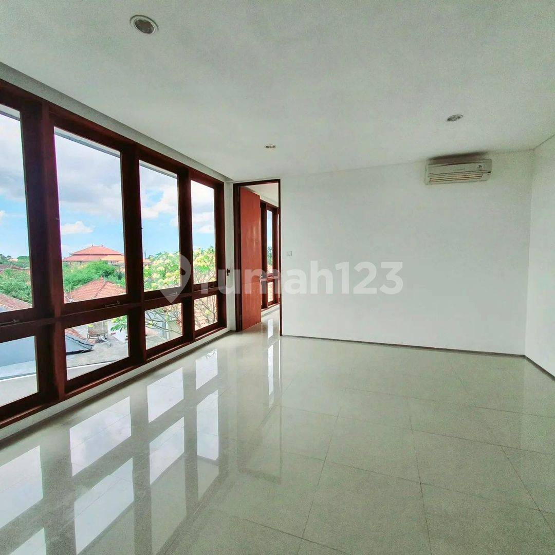 Canggu Room For Sale in Bali : Room Secure & Comfortable