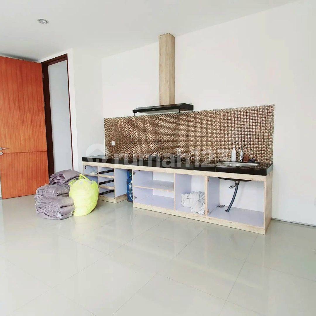 Charming Modern Villa with Private Pool in Serene Kerobokan, Perfect for Comfortable Living