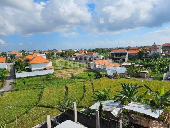 Luxurious 3-Bedroom Villa with Private Pool in Padonan Canggu, Just 10 Minutes from Berawa Beach