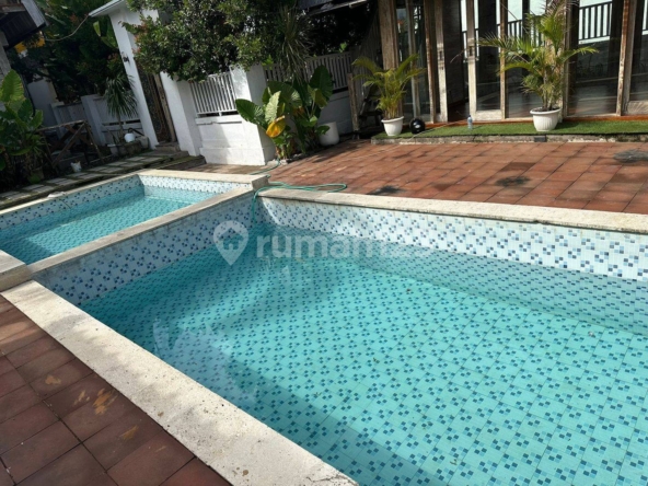 Luxurious 4-Bedroom Villa for Rent in Canggu, Kuta – Perfect Blend of Comfort and Style