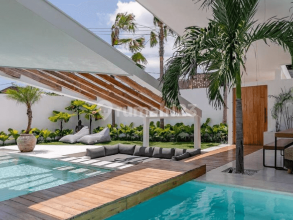 Luxurious 4-Bedroom Villa with Private Pool in Canggu, Bali – Perfect Monthly Rental