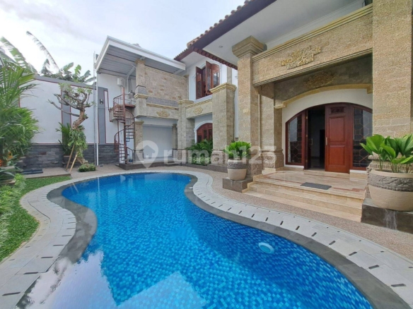 Luxurious 5-Bedroom Semi-Villa in Renon, Bali – Your Dream Home Awaits!