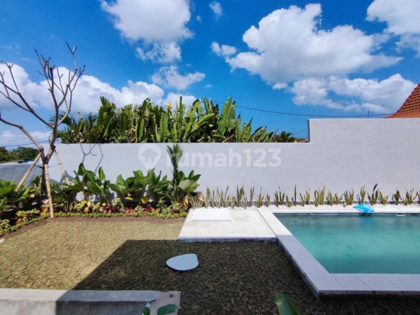 Luxury 3-Bedroom Villa with Private Pool Near Pererenan Beach