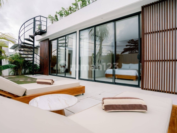 Luxury 3-Bedroom Villa with Private Pool and Rooftop Views for Lease in Canggu, Bali