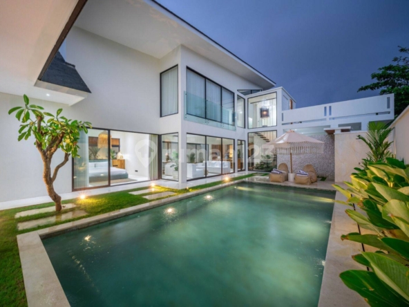 Luxury 4-Bedroom Villa with Private Pool in Seminyak, Bali – Modern Living Awaits