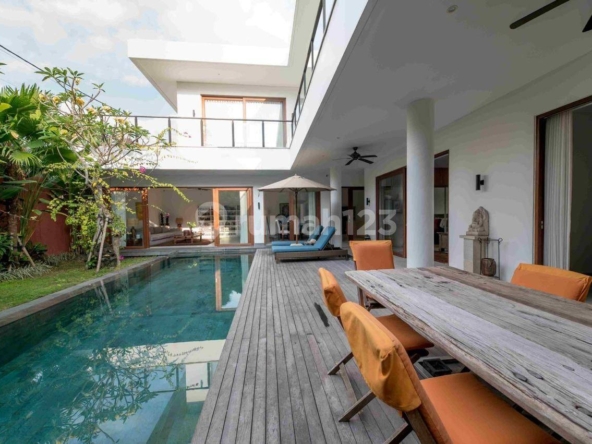 Luxury 4-Bedroom Villa with Private Pool in Tumbak Bayuh, Canggu, Bali for Rent