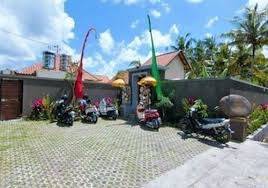 Batu Belig Private Villa For Rent in Bali : Private Villa Secure & Comfortable