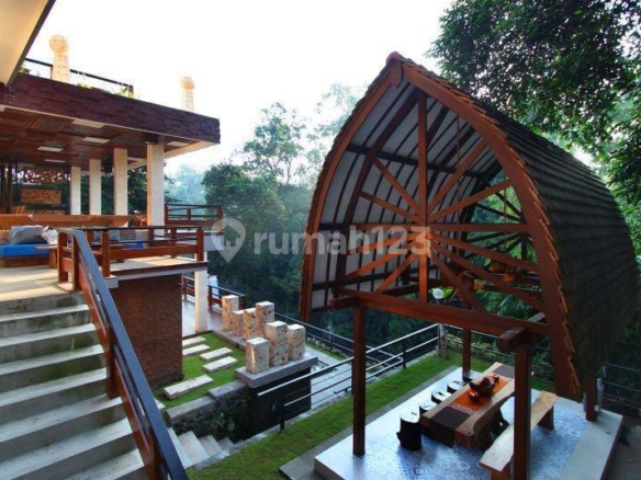 Luxury Cliffside Villa in Bali with Stunning Views and Exceptional Amenities for Rent