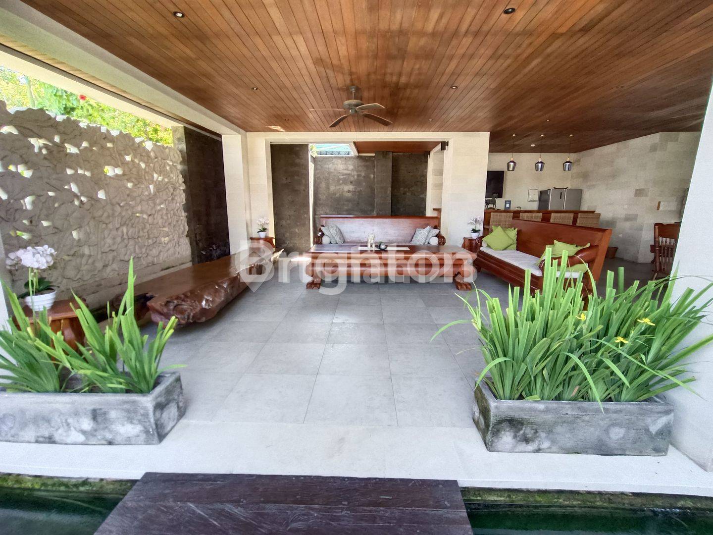 Kukuh Villa For Sale in Bali : Villa Secure & Comfortable