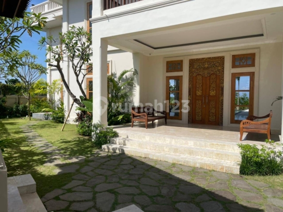 Luxury Villa with Stunning Sea View, 9 Bedrooms, 3 Storeys, 150m from Sanur Beach