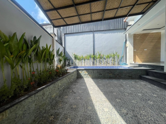 Modern 2-Bedroom Villa for Rent in Padonan, Canggu – Perfect for Personalization