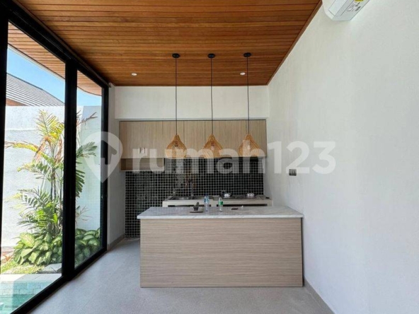 Modern 2-Bedroom Villa in Serene Pererenan with City Views and 24-Hour Security