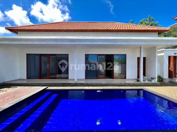 Modern 3-Bedroom Villa for Rent in Serene Cemagi with Pool and Stunning Views