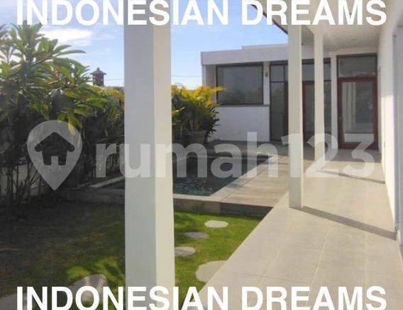 Modern 3-Bedroom Villa for Rent in Serene Munggu Canggu with Pool and Amenities