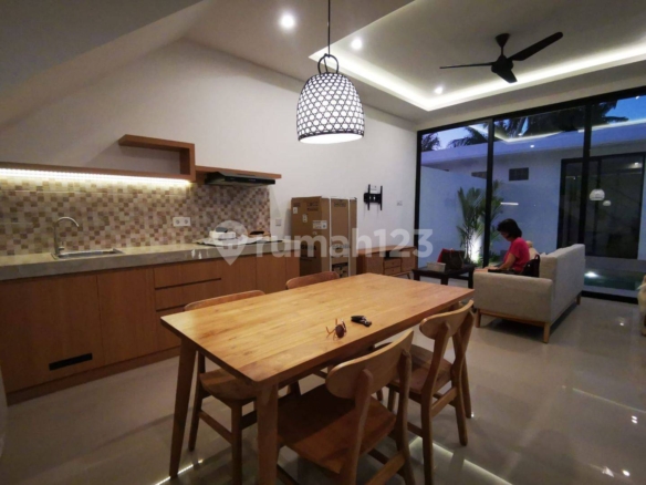 Modern 3-Bedroom Villa with Private Pool Near Pantai Nyanyi Beach