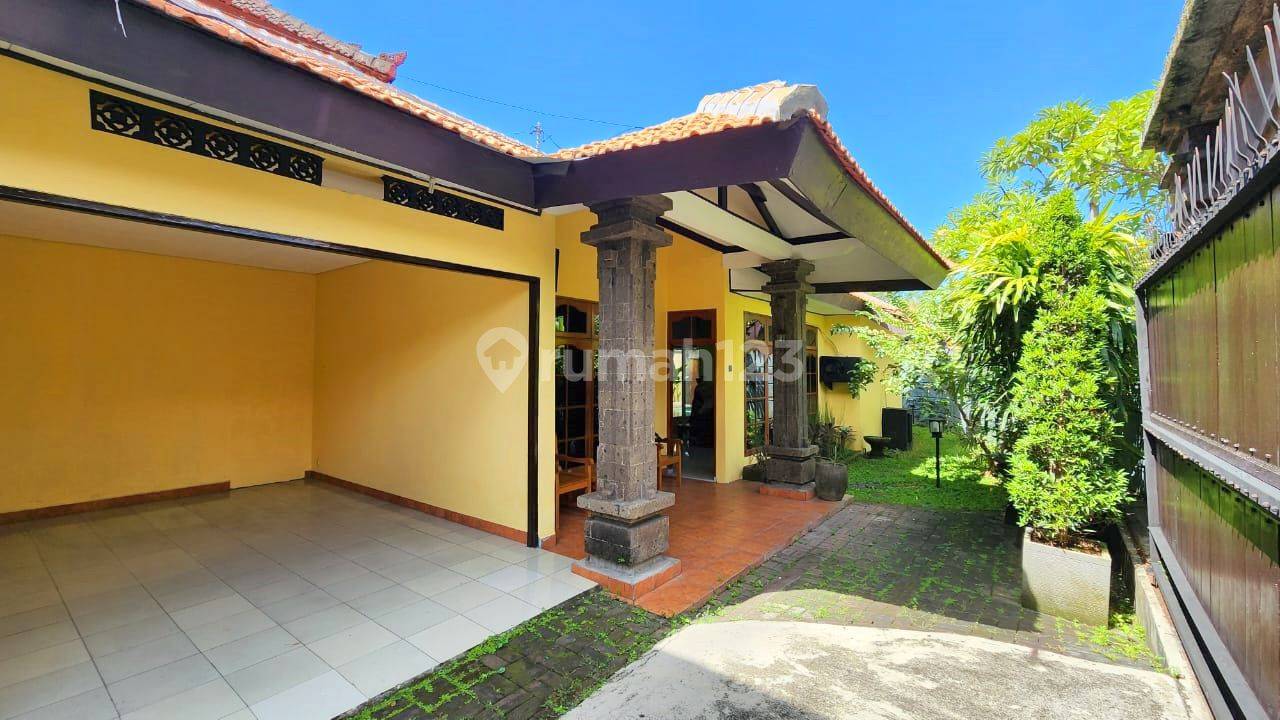 Bongan Private Villa For Sale in Bali : Private Villa Secure & Comfortable