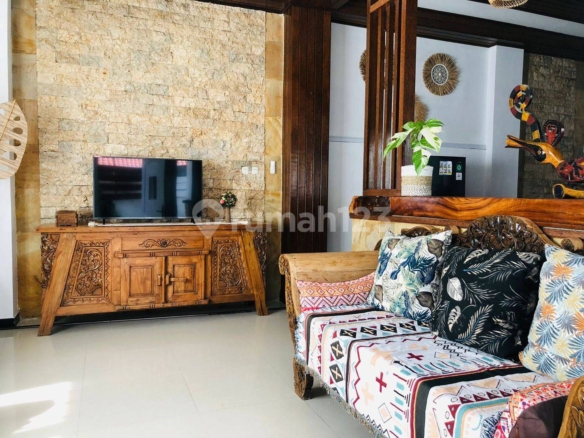 Modern Minimalist 3-Bedroom House for Long-Term Rent in Canggu, Bali – Ideal Location and Comfort