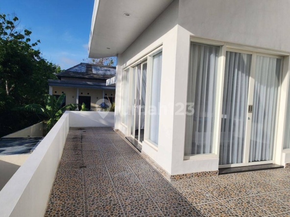 Modern Minimalist 4-Bedroom House with Private Pool in Taman Giri Nusa Dua