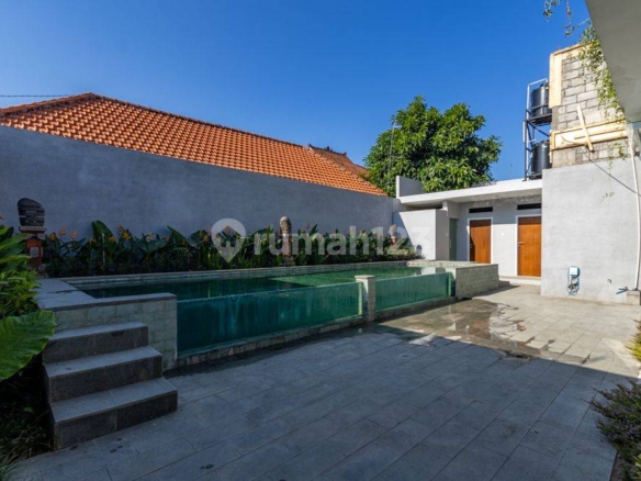 Spacious 4-Bedroom Villa with Pool and Garden in a Serene Alley for Rent