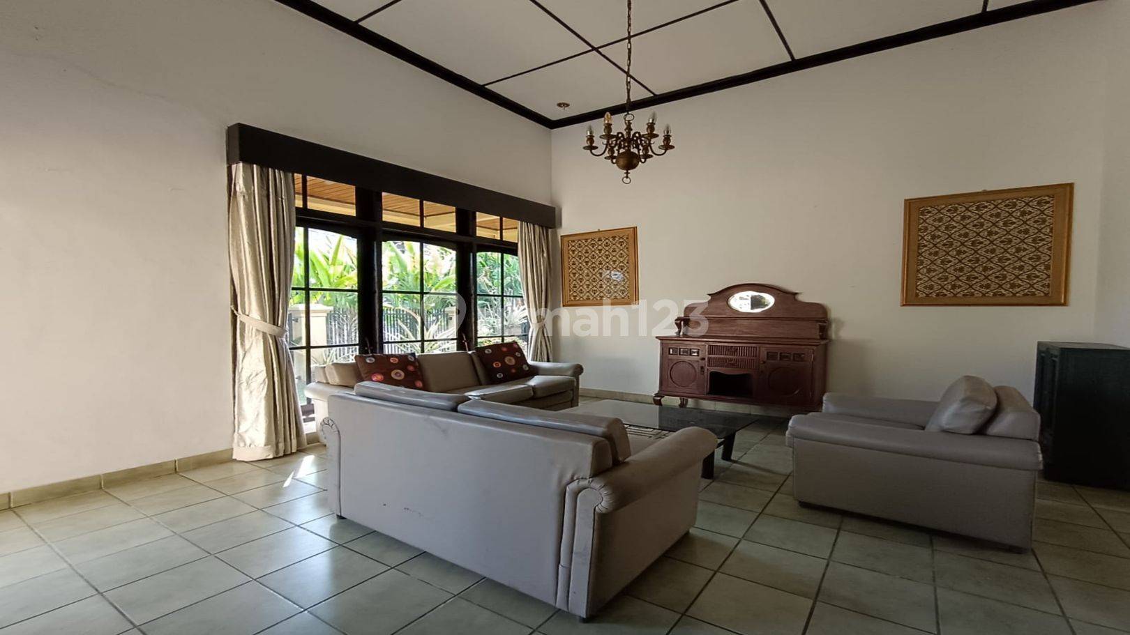 Tejakula Private Villa For Rent in Bali : Private Villa Secure & Comfortable