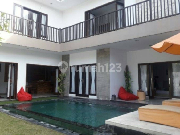 Spacious 5-Bedroom Villa with Pool in Prime Ngurah Rai Bypass Location