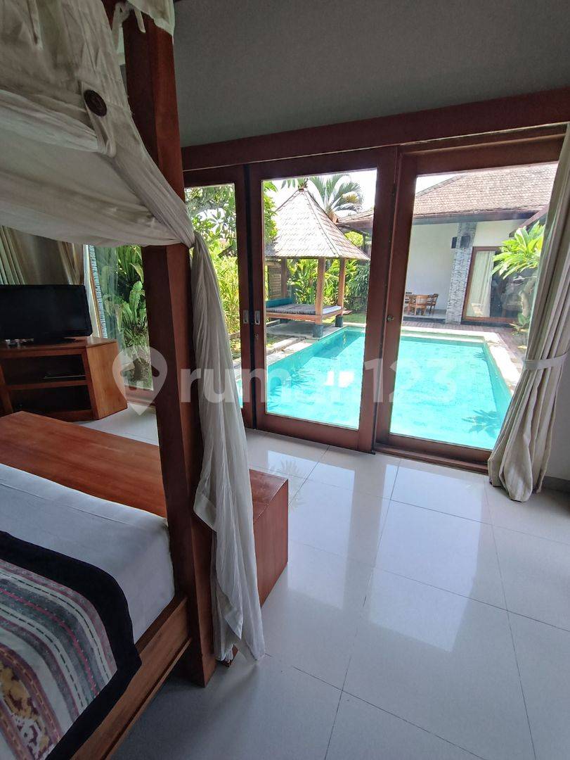 Canggu Villa Near Beach For Rent in Bali : Villa Near Beach Secure & Comfortable