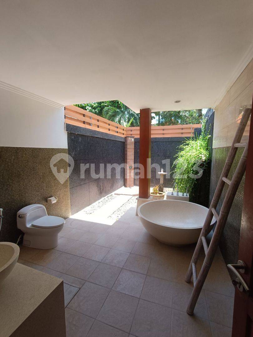 Cepaka Villa For Sale in Bali : Villa Secure & Comfortable