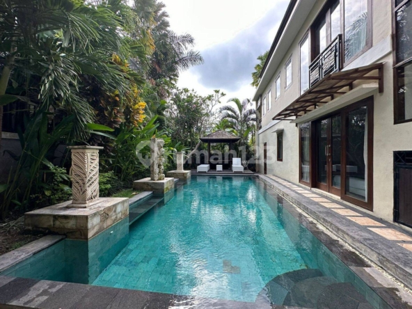 Stunning 2-Storey Villa with Pool in Tumbak Bayuh, Canggu – Your Perfect Retreat Awaits!