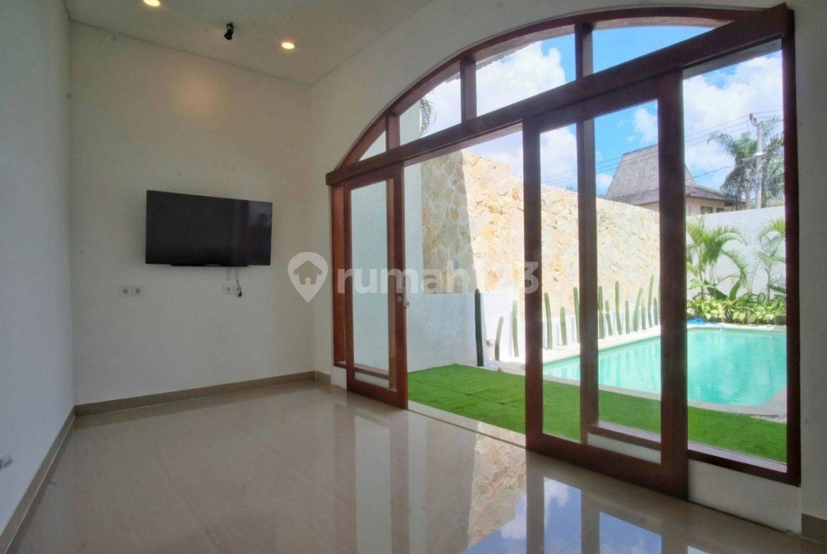 Spacious 3-Bedroom Villa with Private Pool Near Double Six Beach, Perfect for Relaxed Living